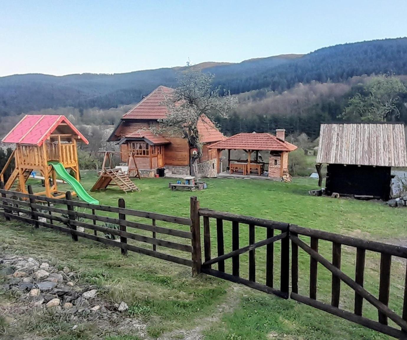 Kuca Karajic Villa Kremna Exterior foto